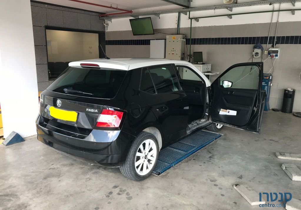 2016' Skoda Fabia סקודה פאביה photo #2
