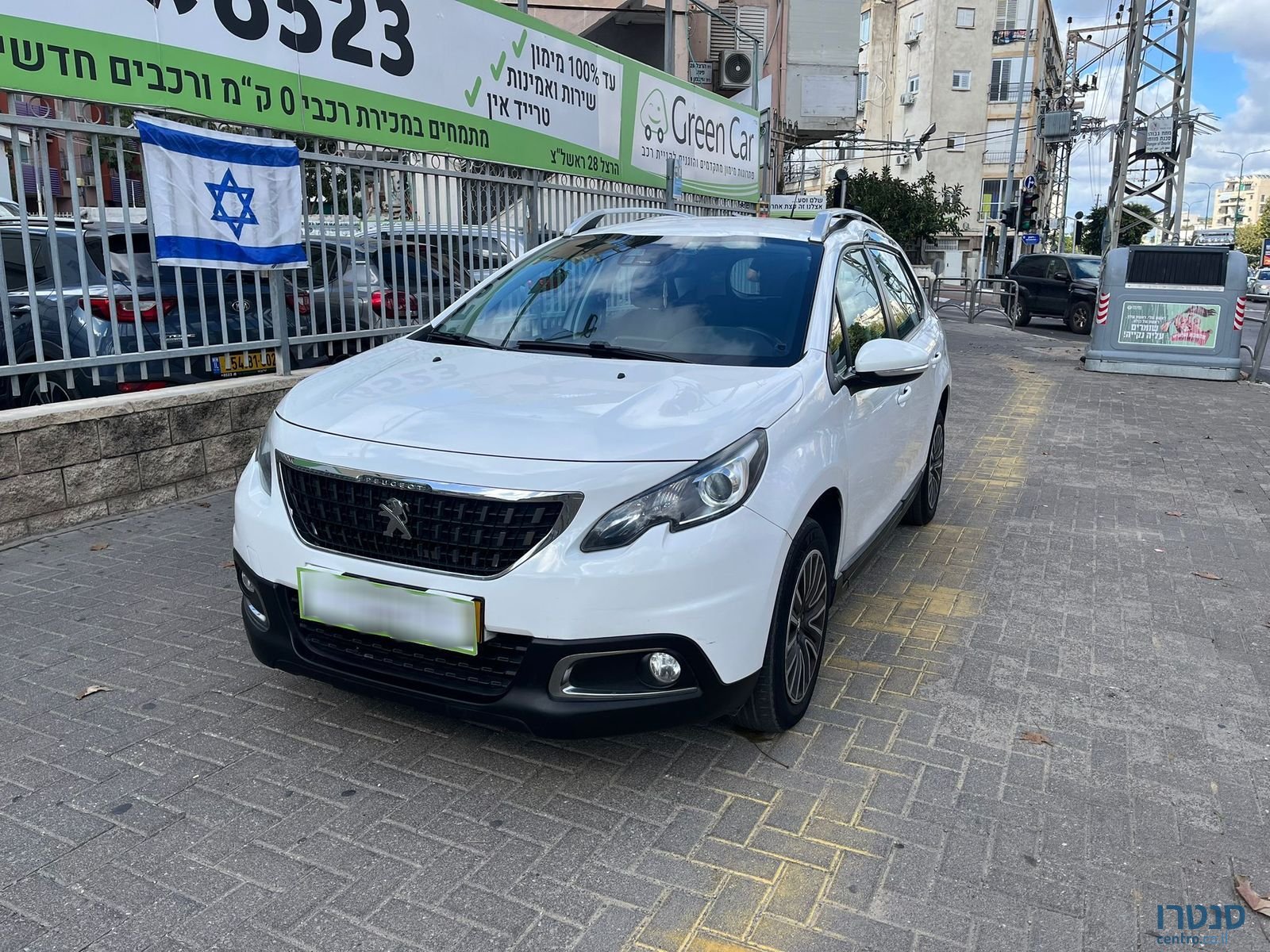 2018' Peugeot 2008 photo #1