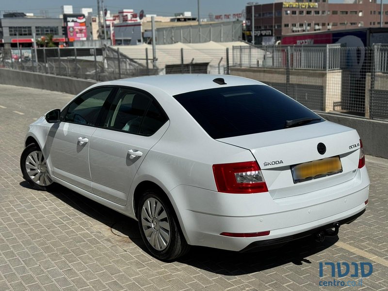 2018' Skoda Octavia photo #2