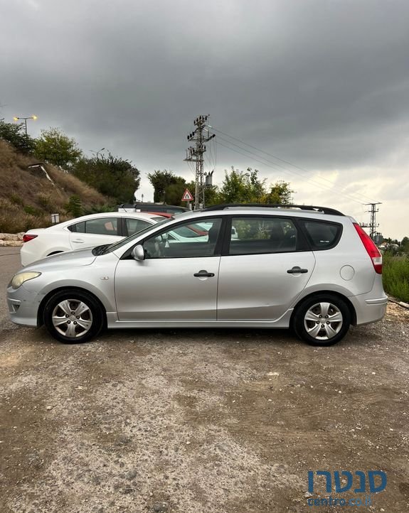 2010' Hyundai I30Cw יונדאי photo #1