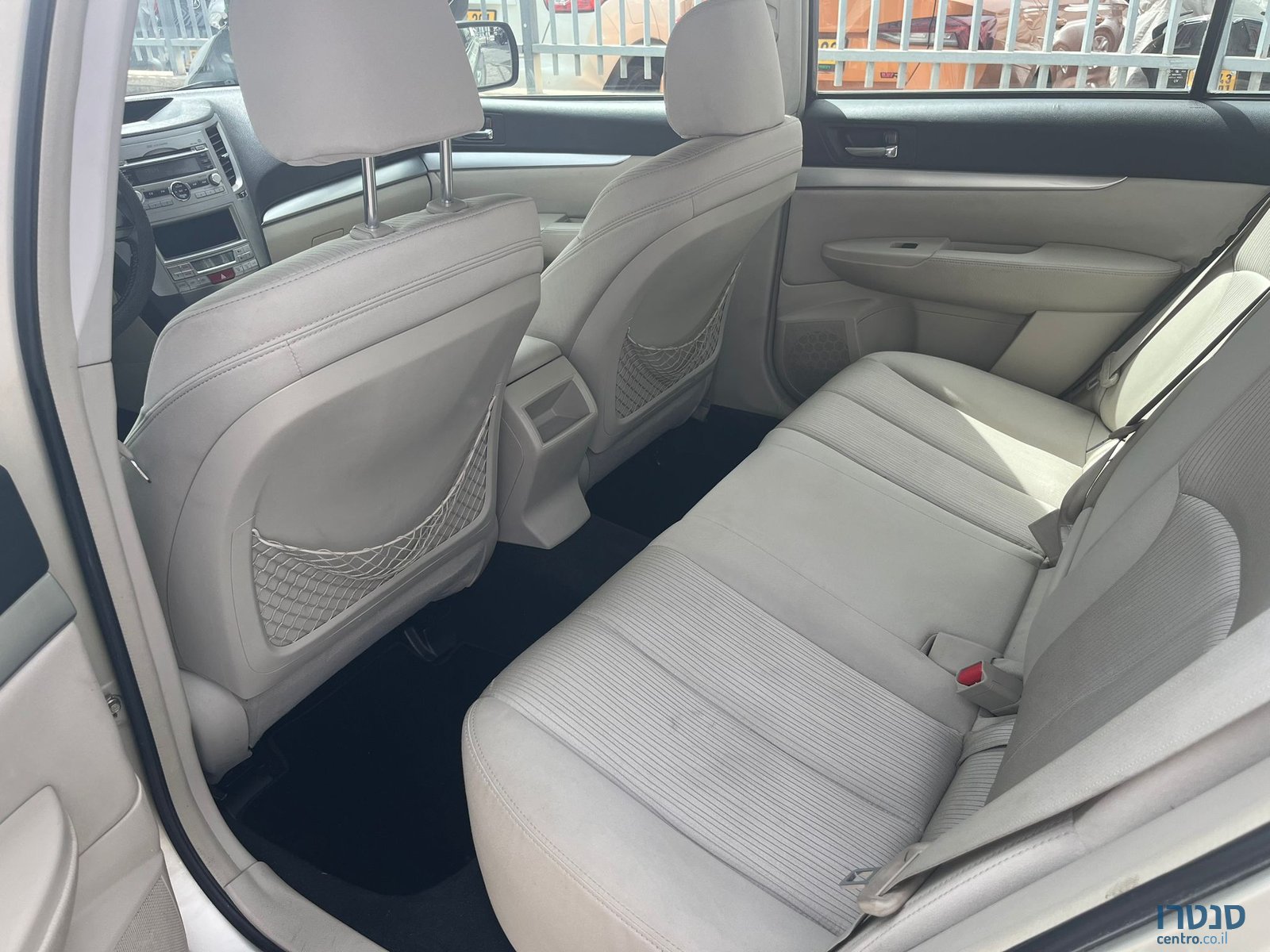 2013' Subaru B4 photo #5