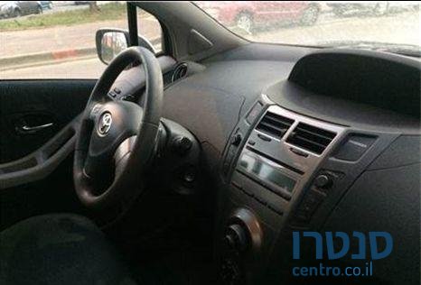 2010' Toyota Yaris סול לונה ‏1300 photo #1