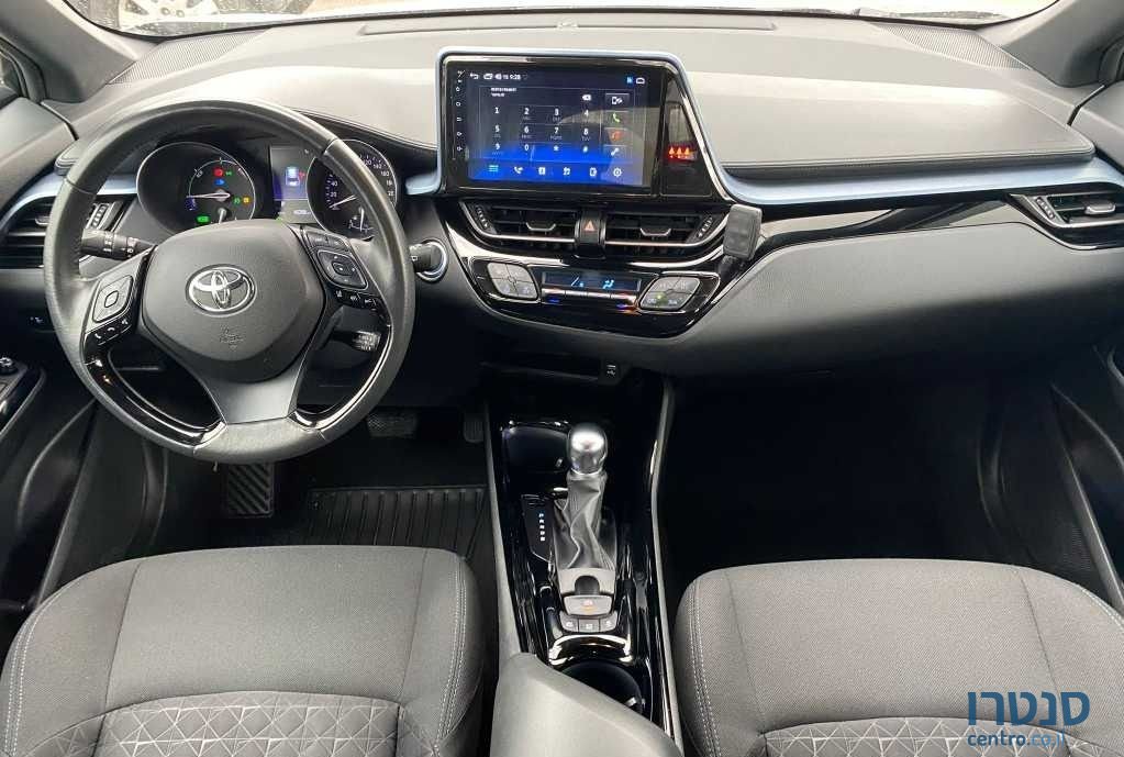 2017' Toyota C-HR טויוטה photo #2