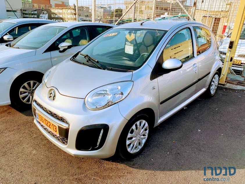 2012' Citroen C1 photo #1