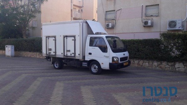 2003' Kia Super Truck photo #1