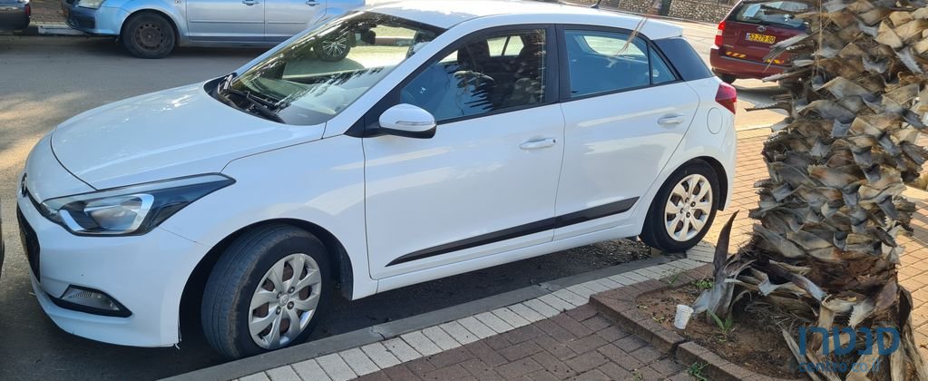 2018' Hyundai i20 יונדאי photo #1