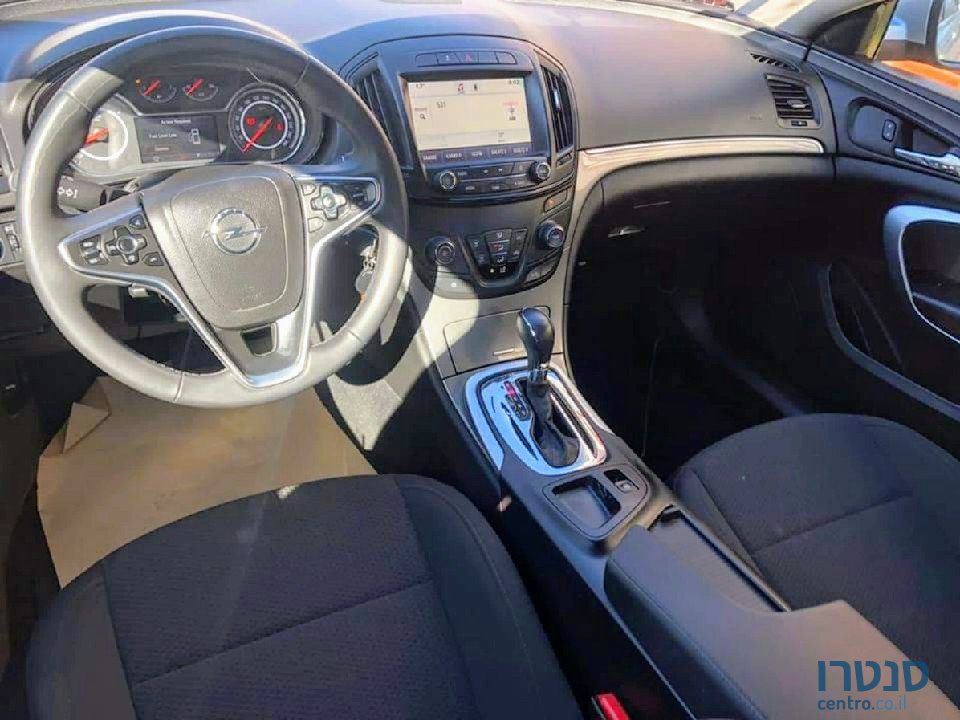 2015' Opel Insignia photo #3