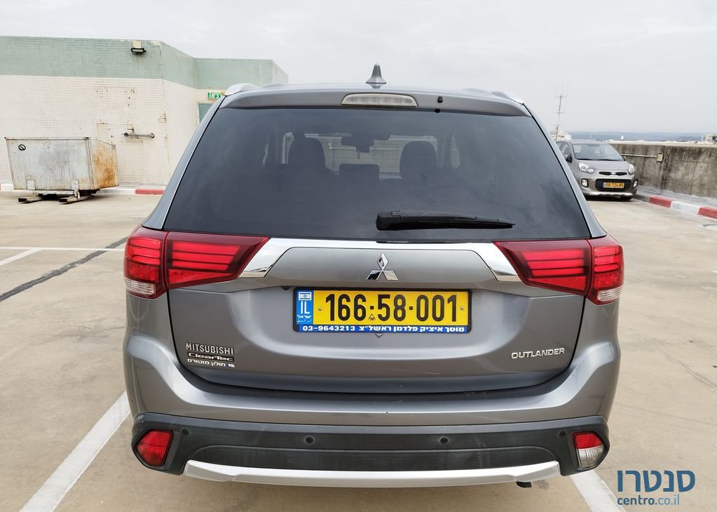 2018' Mitsubishi Outlander מיצובישי אאוטלנדר photo #4