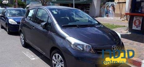 2013' Toyota Yaris טויוטה יאריס photo #1