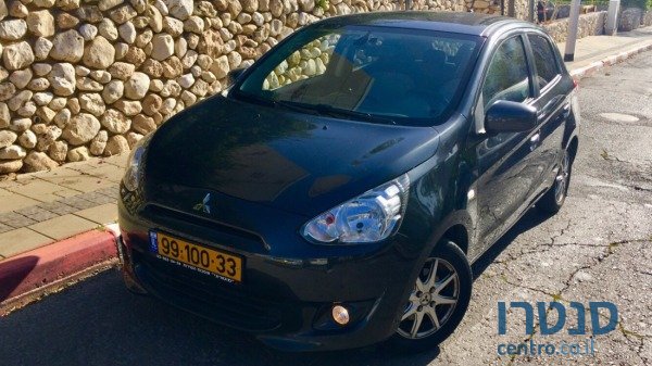 2015' Mitsubishi Space Star photo #1