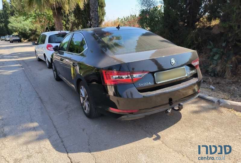 2016' Skoda Superb סקודה סופרב photo #2