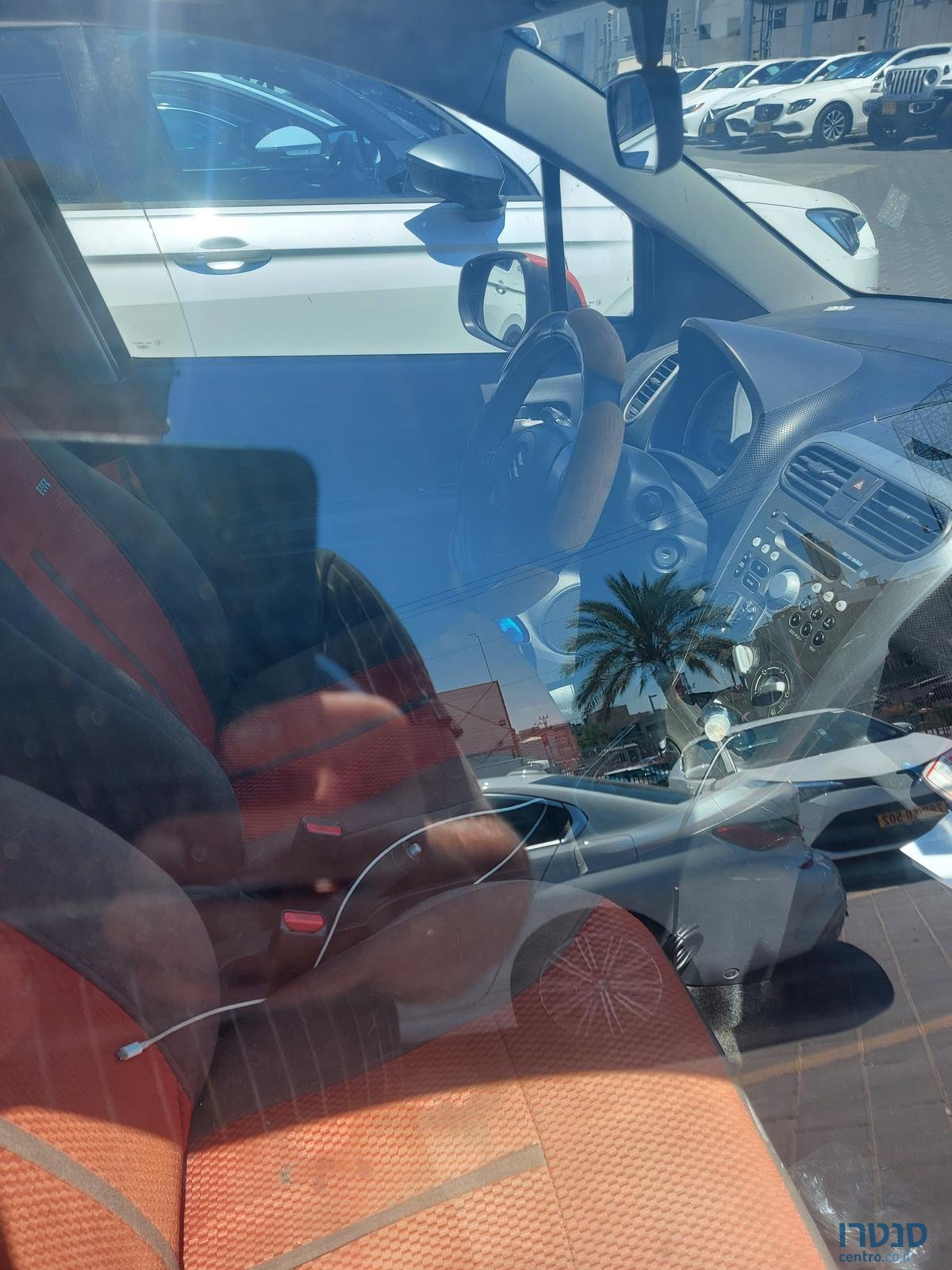 2010' Suzuki Splash photo #2