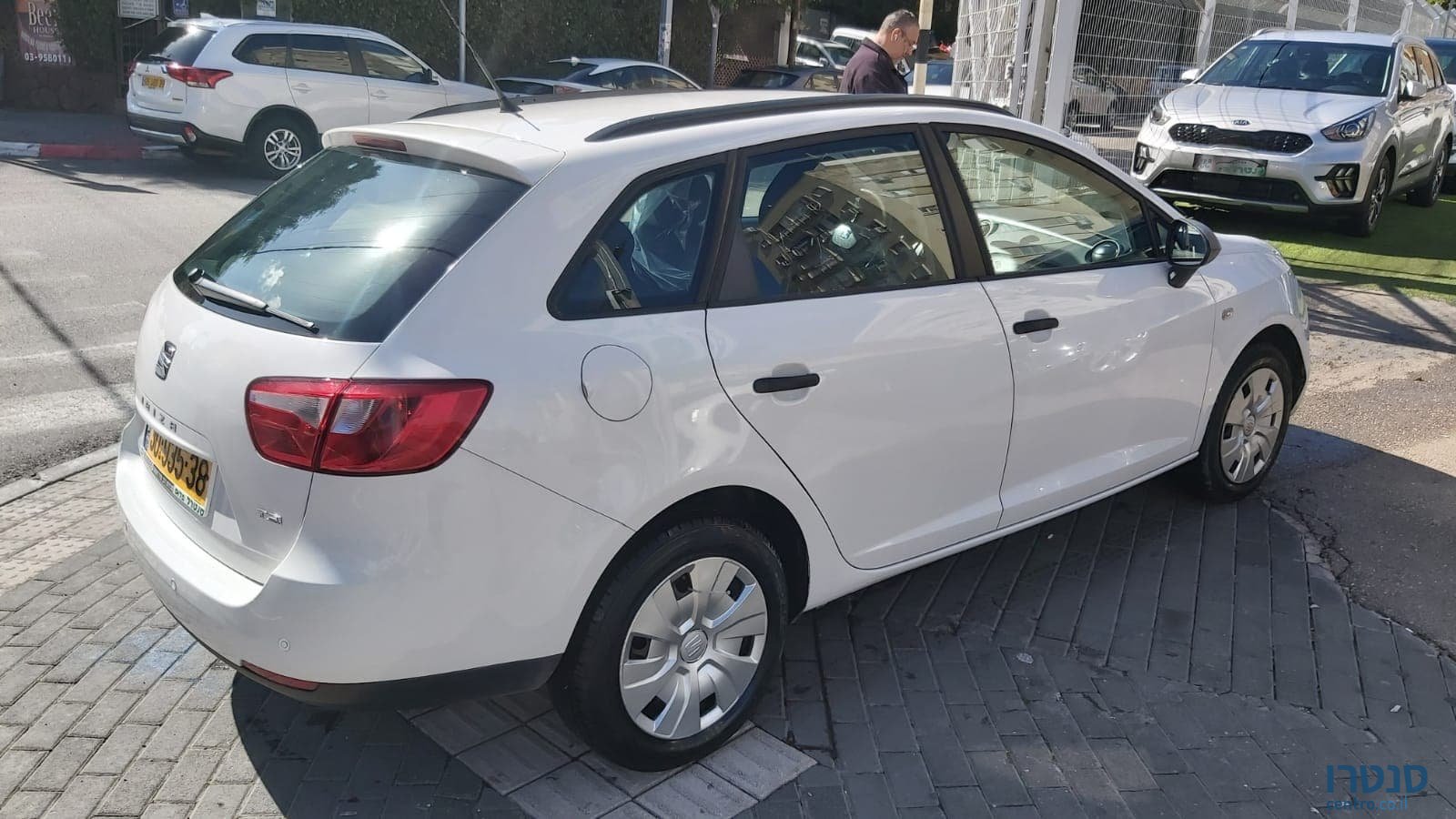 2016' SEAT Ibiza photo #3