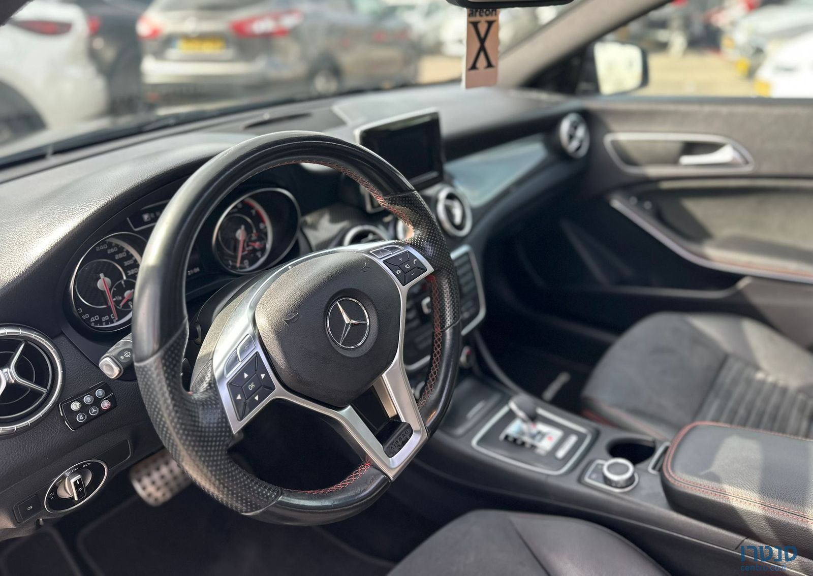 2014' Mercedes-Benz CLA מרצדס-בנץ photo #3