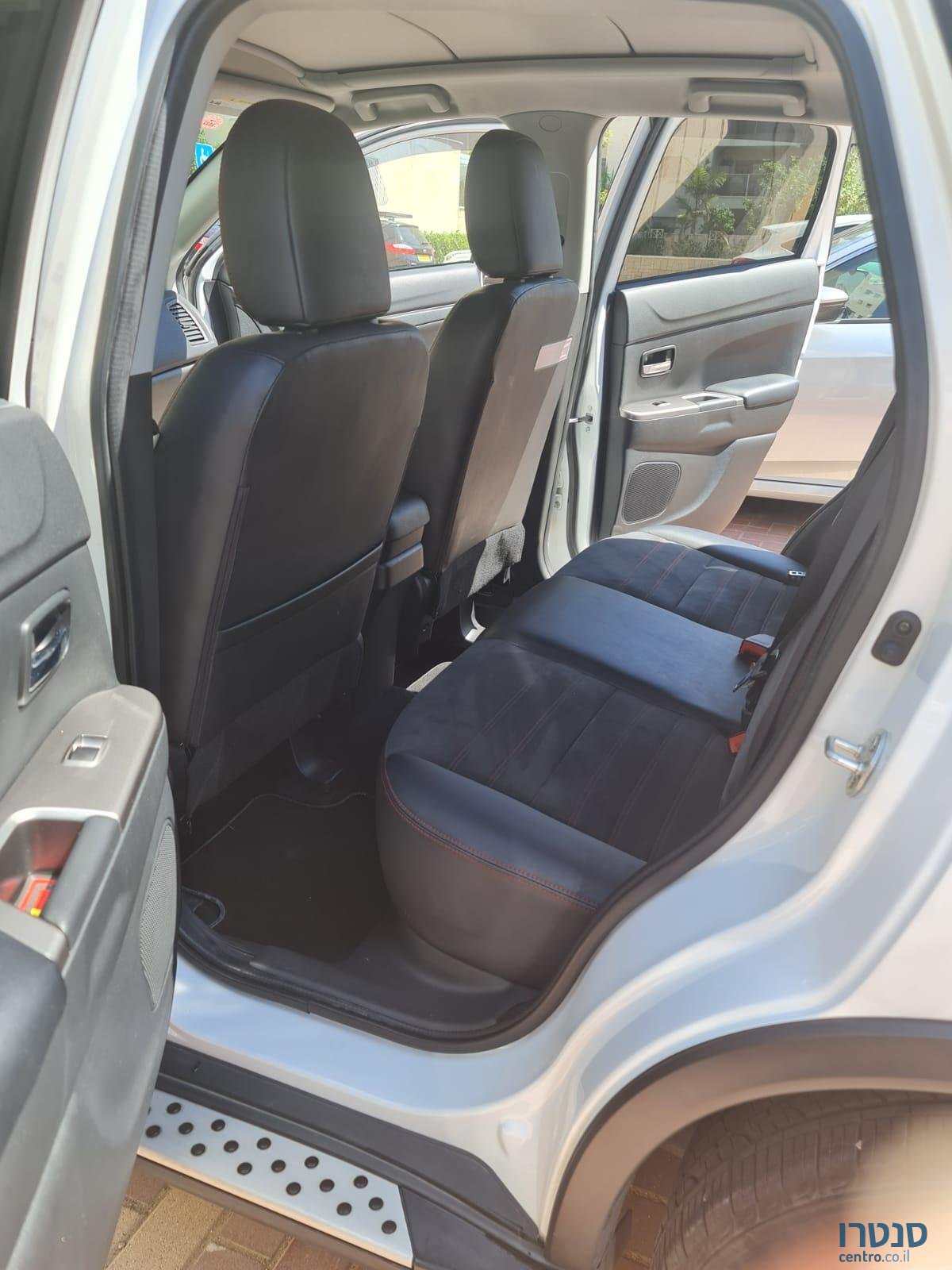 2018' Mitsubishi ASX photo #1