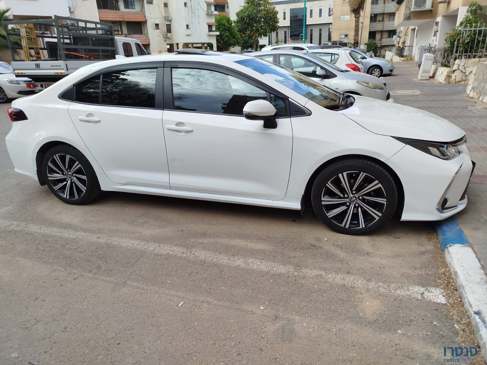 2022' Toyota Corolla טויוטה קורולה photo #2