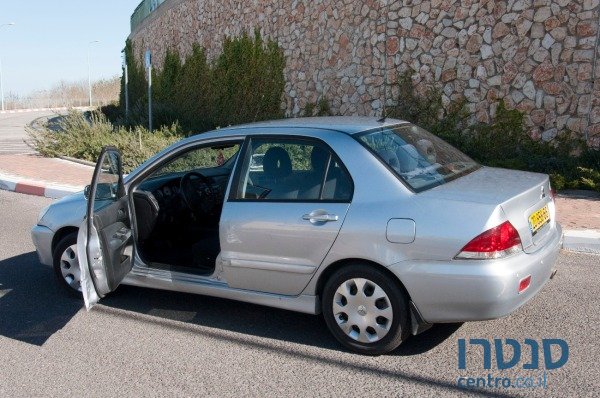 2008' Mitsubishi Lancer photo #4