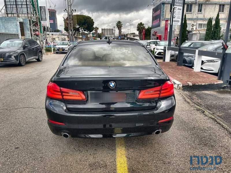 2018' BMW 5 Series ב.מ.וו סדרה 5 photo #6