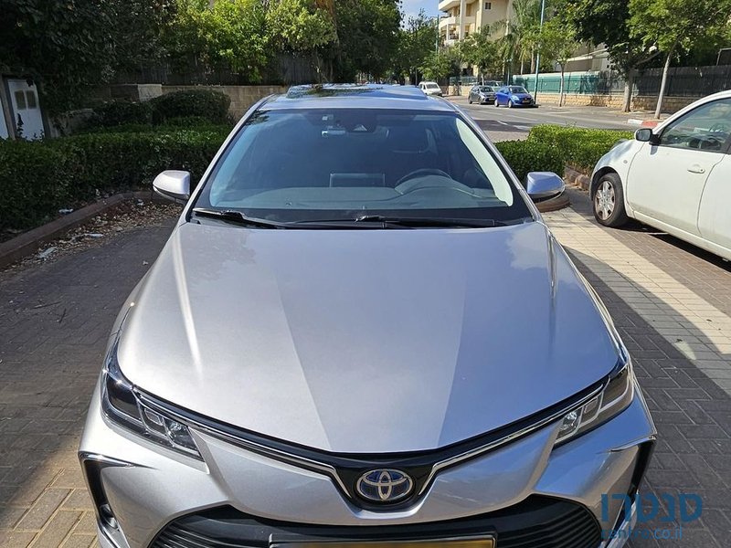 2021' Toyota Corolla טויוטה קורולה photo #1