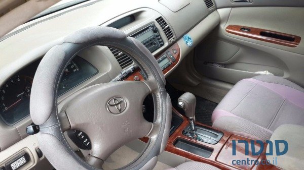 2004' Toyota Camry photo #3