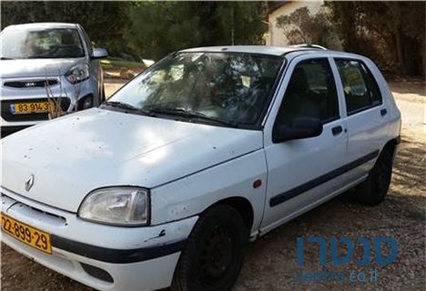 1998' Renault Clio photo #1