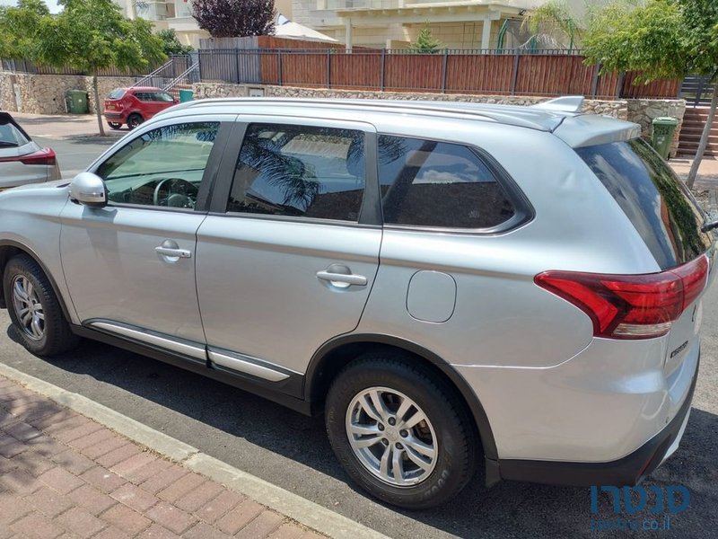 2017' Mitsubishi Outlander מיצובישי אאוטלנדר photo #1