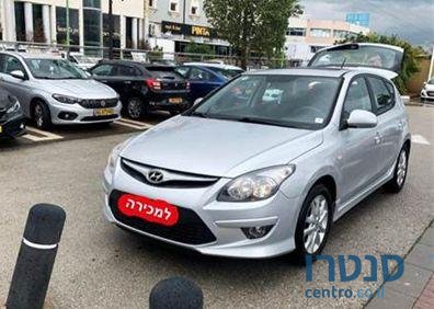 2012' Hyundai I30 יונדאי photo #4