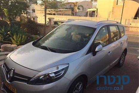 2016' Renault Grand Scenic photo #2