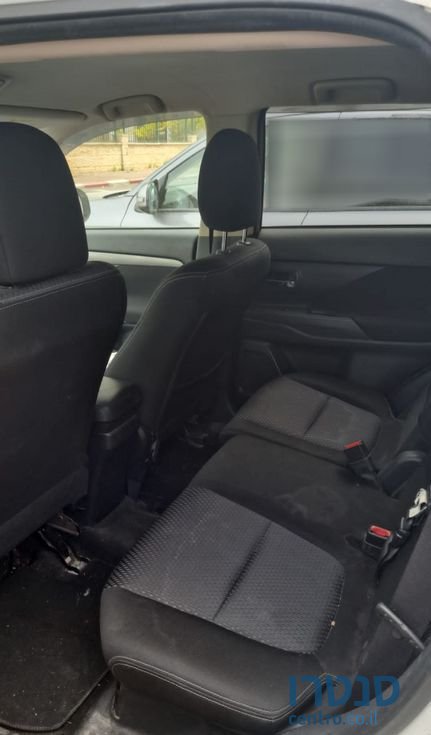 2017' Mitsubishi Outlander מיצובישי אאוטלנדר photo #4