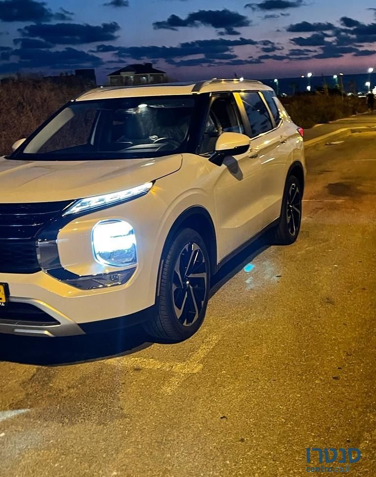2021' Mitsubishi Outlander מיצובישי אאוטלנדר photo #2