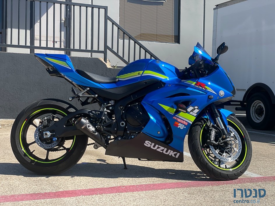 2017' Suzuki GSX-R 1000RR photo #1