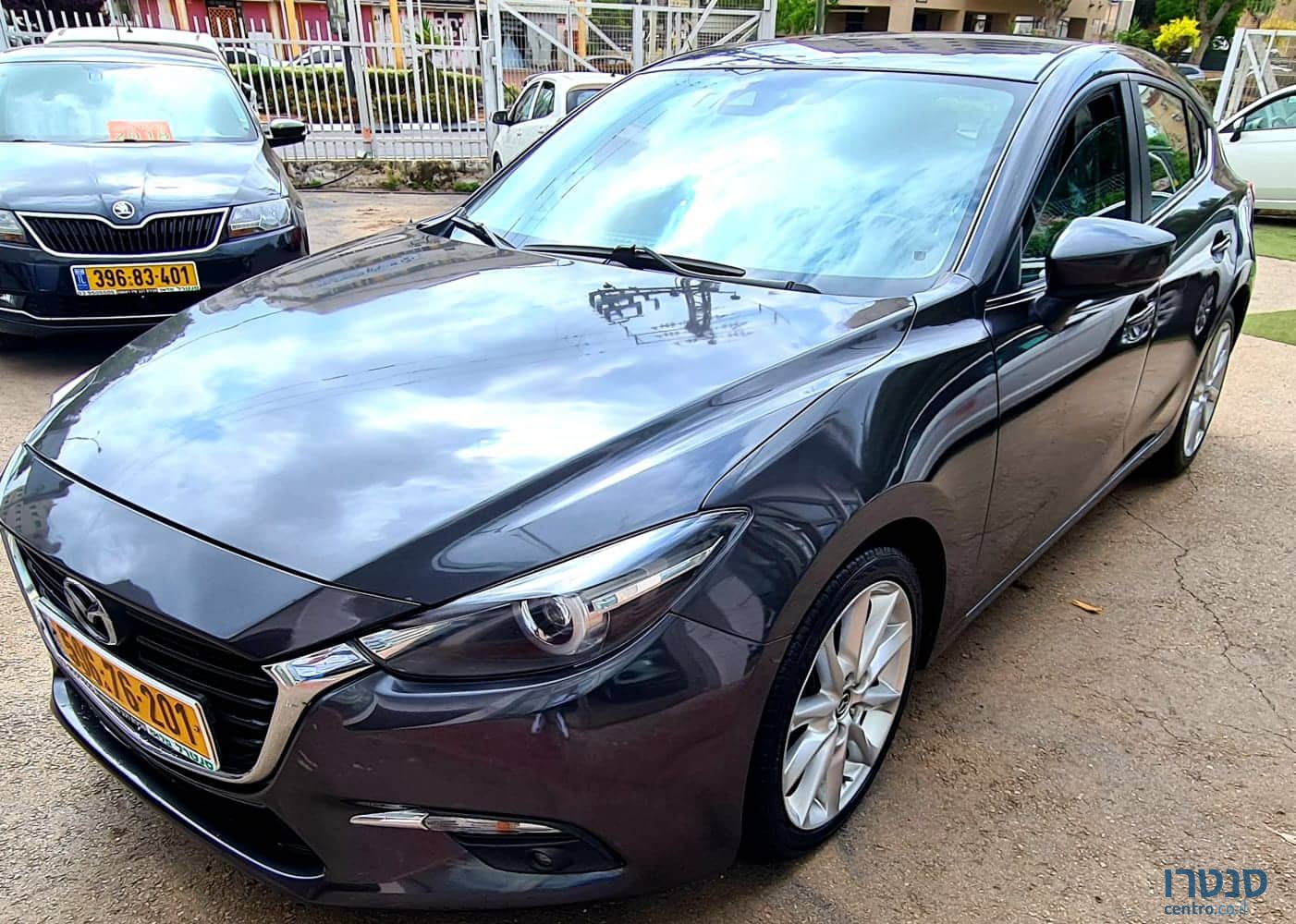 2019' Mazda 3 Sport photo #2