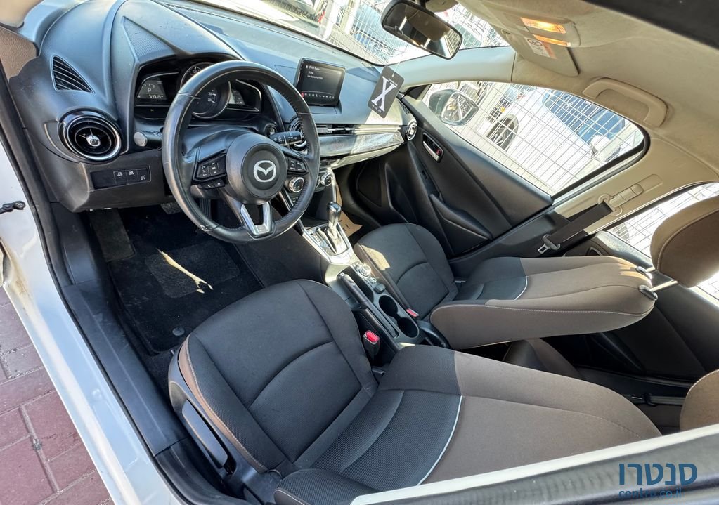 2022' Mazda 2 מאזדה photo #4