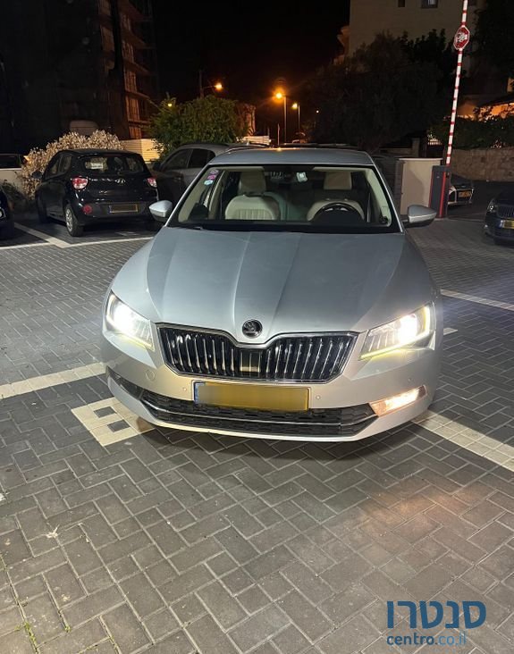 2018' Skoda Superb סקודה סופרב photo #1