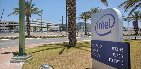 Data Wars: Mobileye is the Real Engine Behind Intel’s Acquisition of Moovit