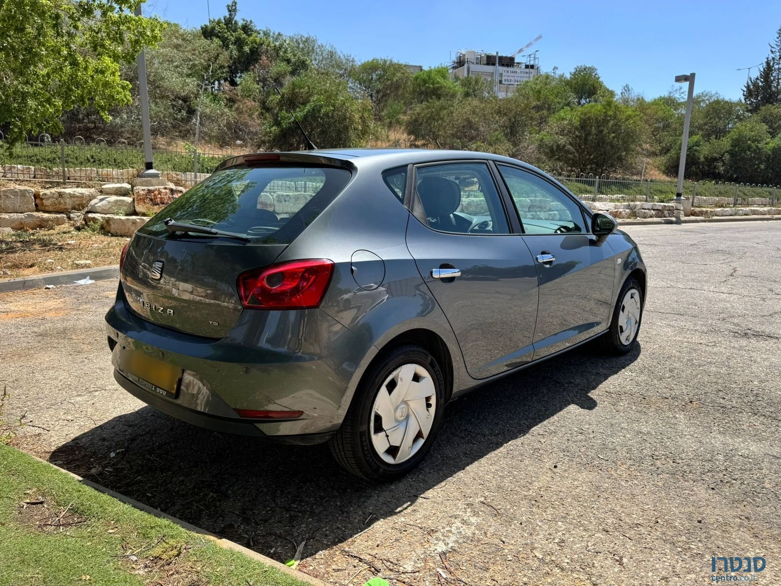 2014' SEAT Ibiza photo #5