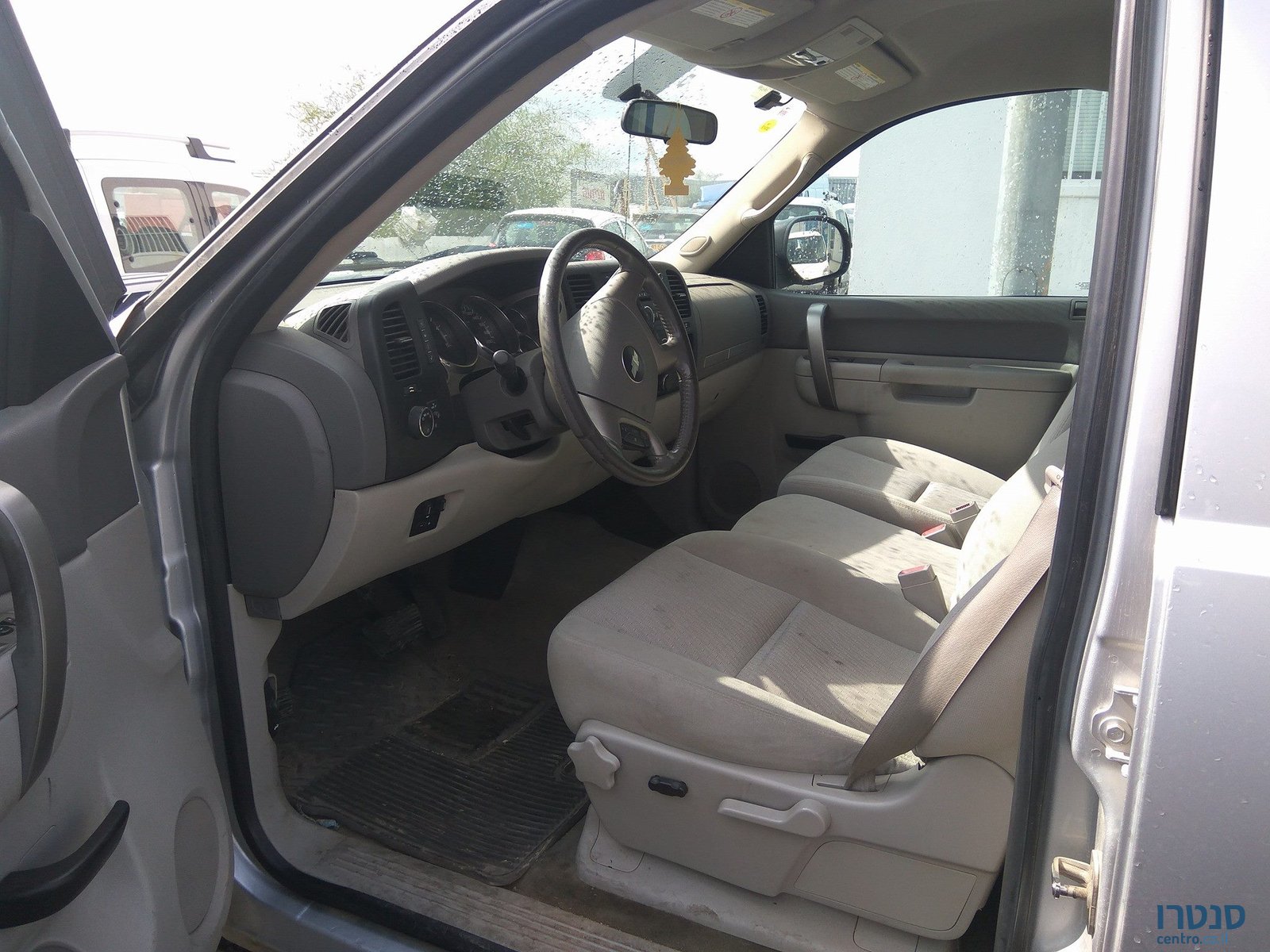 2012' Chevrolet Silverado photo #4