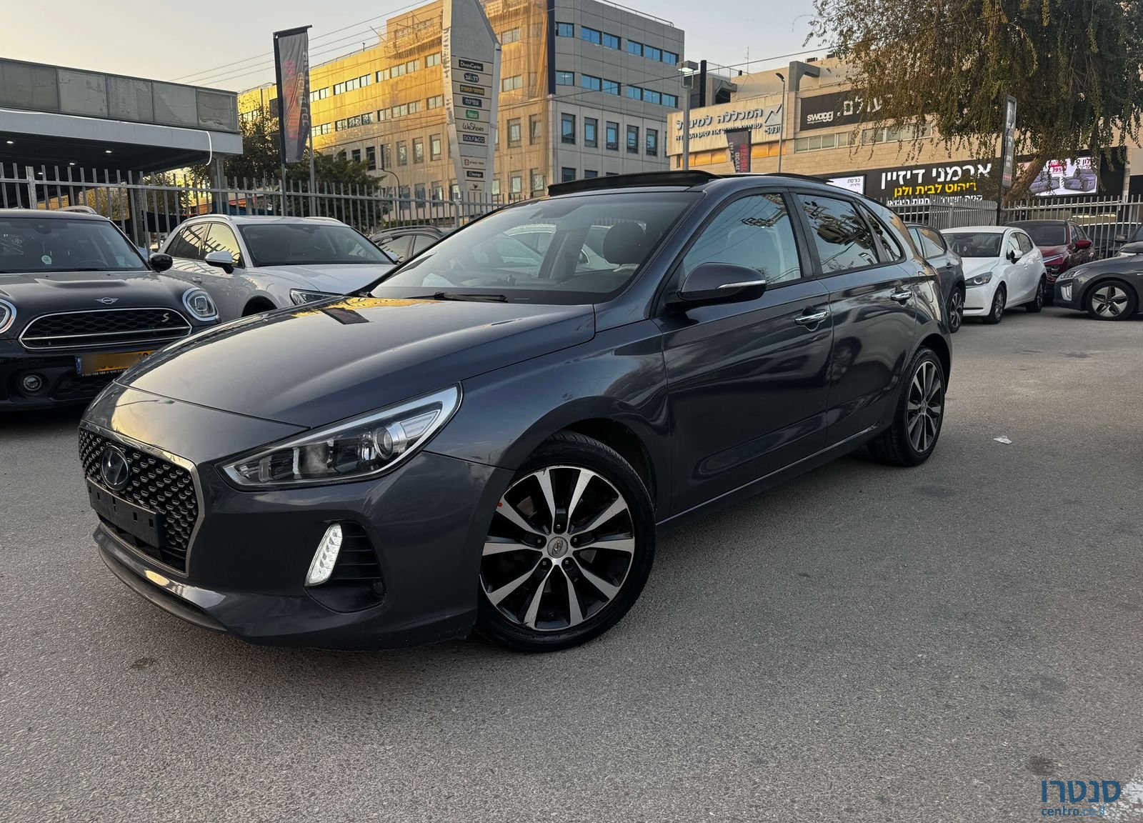 2018' Hyundai i30 יונדאי photo #1
