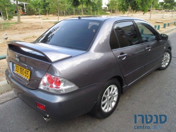 2008' Mitsubishi Lancer photo #4