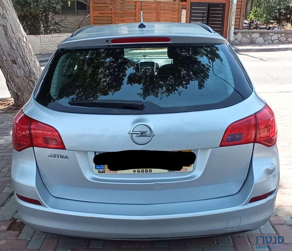 2012' Opel Astra אופל אסטרה photo #3