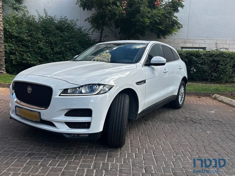 2020' Jaguar F-Pace יגואר photo #2