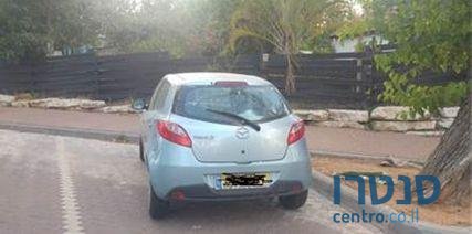 2011' Mazda 2 photo #1