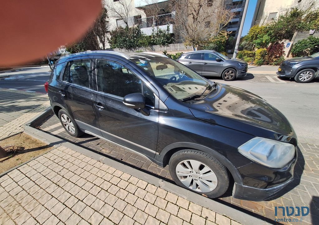 2014' Suzuki SX4 סוזוקי קרוסאובר photo #1