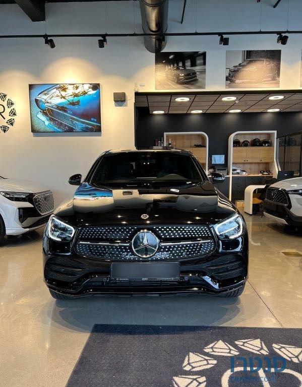 2022' Mercedes-Benz GLC מרצדס photo #1