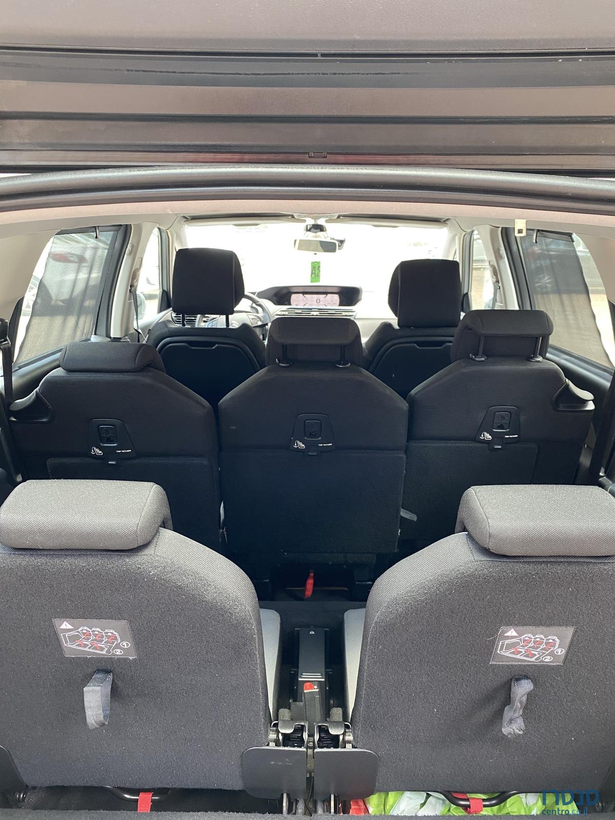 2016' Citroen C4 Picasso photo #3