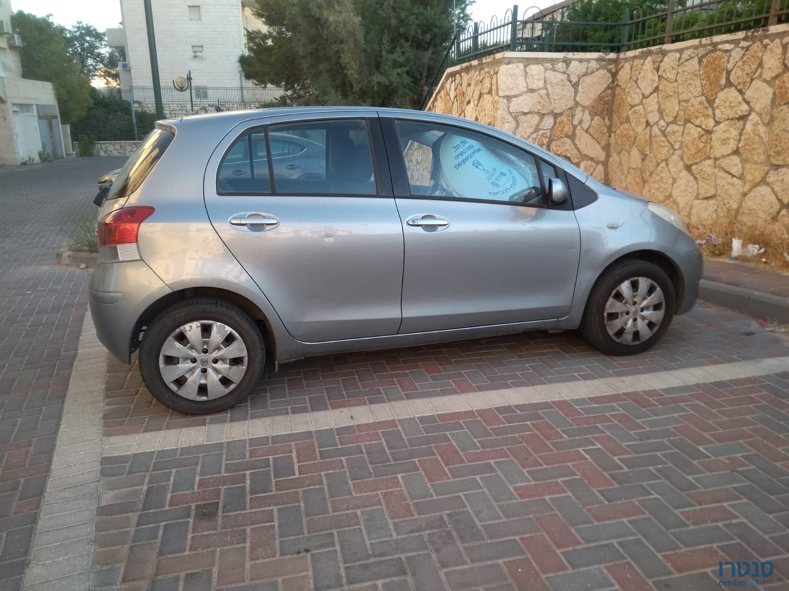 2010' Toyota Yaris טויוטה יאריס photo #1
