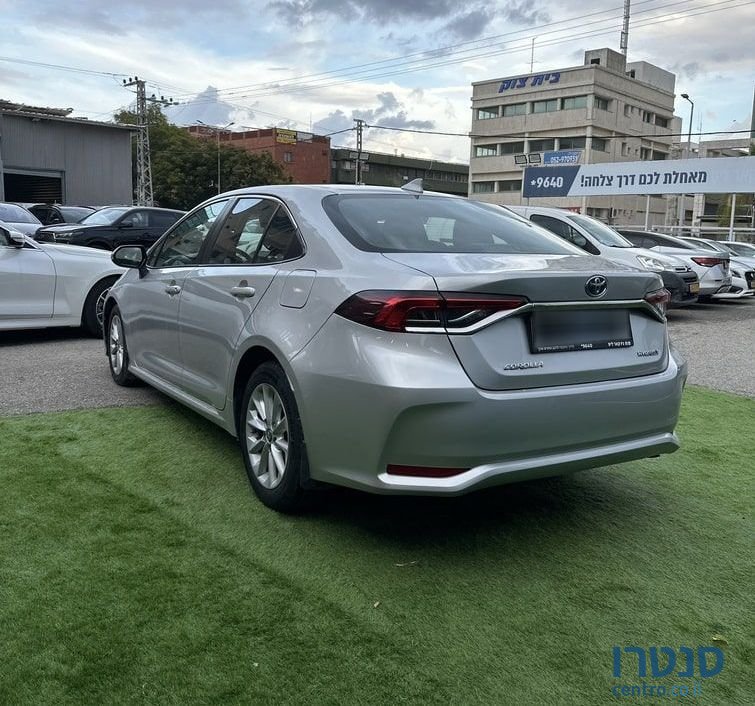 2021' Toyota Corolla טויוטה קורולה photo #2