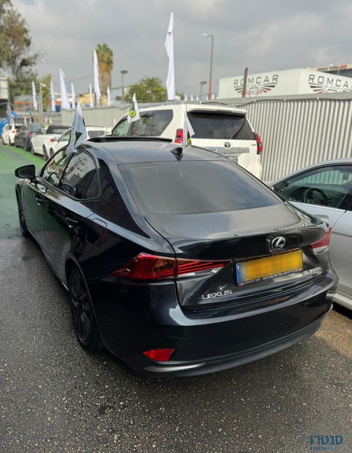 2018' Lexus IS לקסוס photo #5