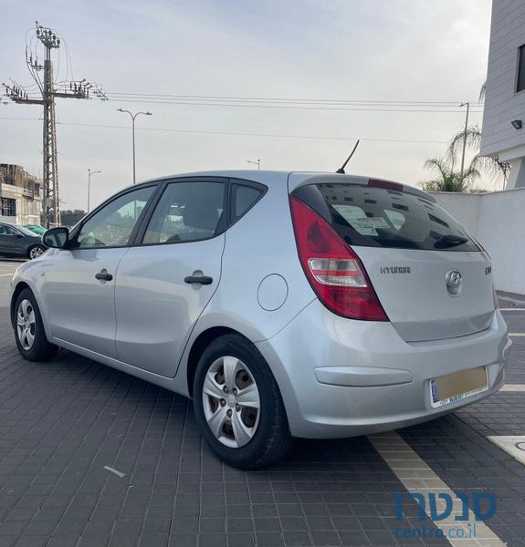 2009' Hyundai i30 יונדאי photo #4