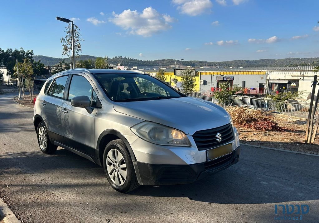 2013' Suzuki SX4 סוזוקי photo #2